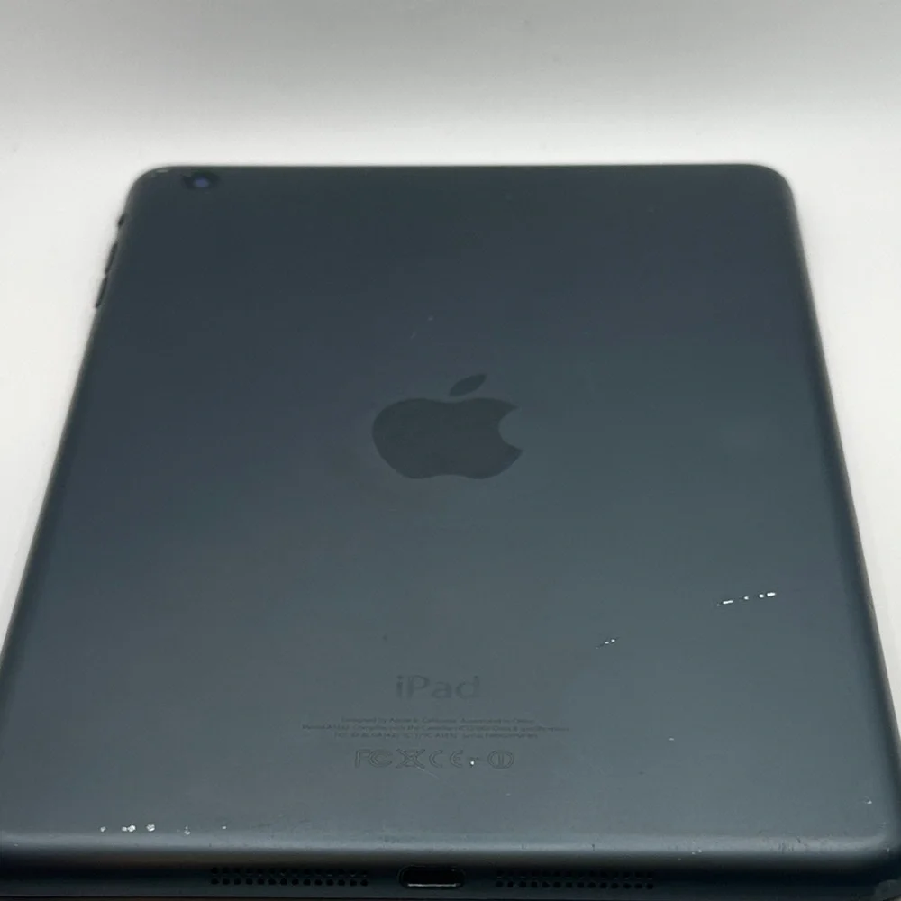 Apple mini 3 Black Tablet